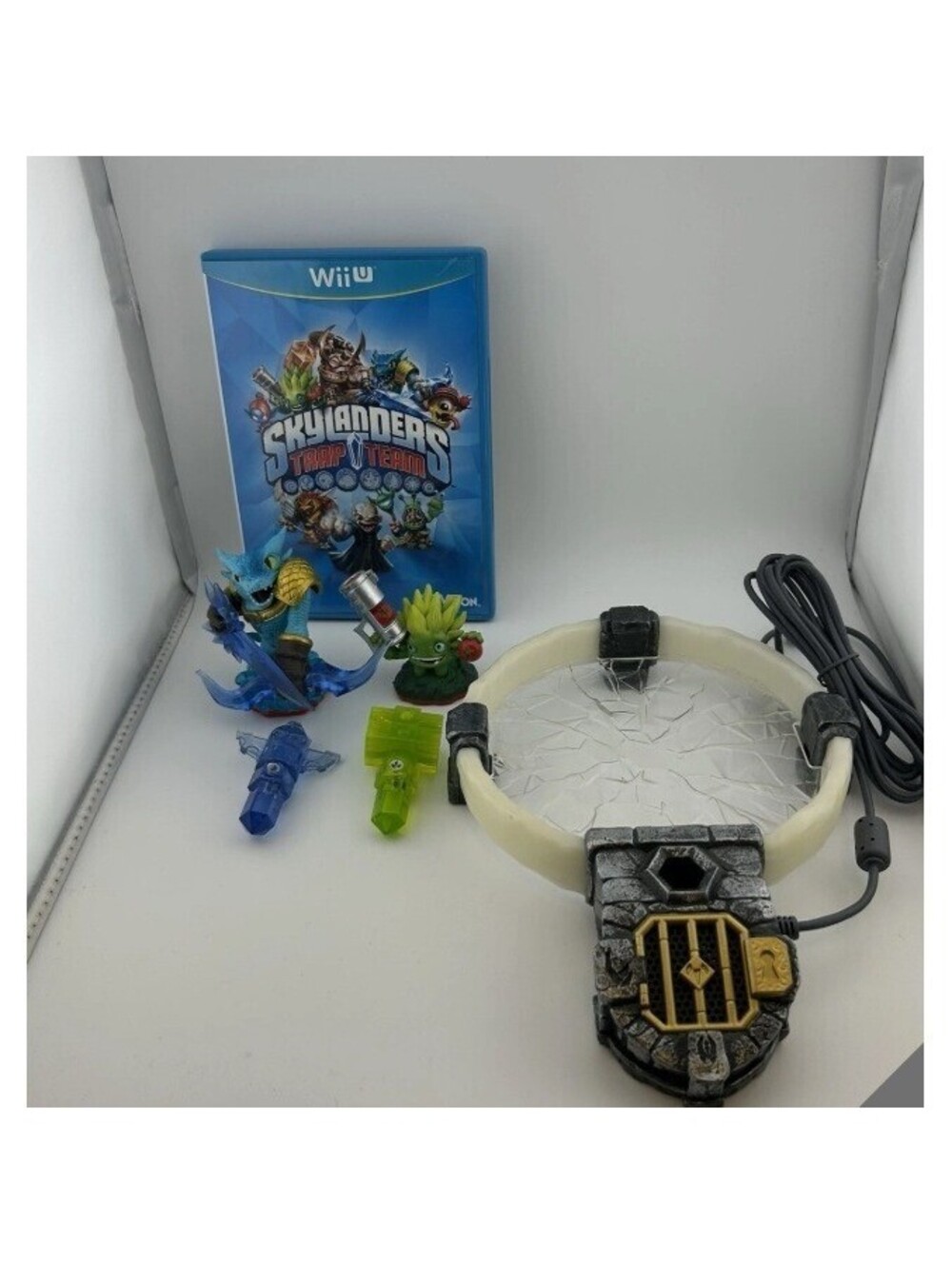 Skylanders Trap Team Starter Pack Nintendo Wii U Snap Shot Foot Fight Traps